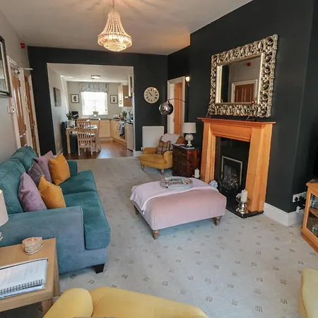 Stanton House - Abbey View, Flat 3 דירה וויטבי