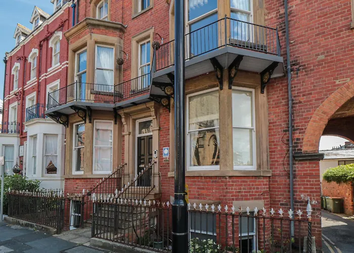 Stanton House - Abbey View, Flat 3